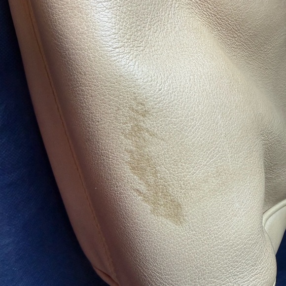 Dooney & Bourke Florentine Cream and Tan Leather Shoulder Bag - Picture 4 of 6
